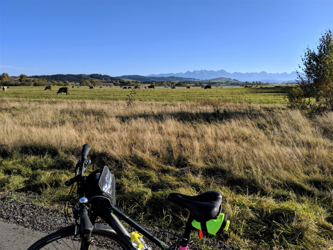 Agnieszka Pyzowska - Szlak wokół Tatr widokowo! Fotografia z odcinka ścieżki rowerowej Gronków-Nowa Biała